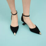 Pantofi stiletto decupati,  piele intoarsa