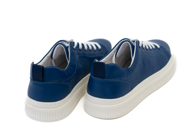 Pantofi barbati perforati , piele naturala , albastrii - imagine 3