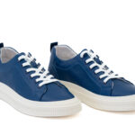 Pantofi barbati perforati , piele naturala , albastrii