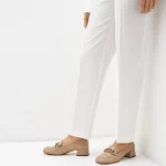 Pantofi dama bej cu accesoriu c863