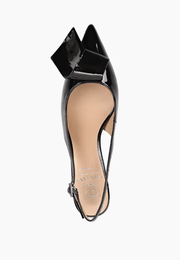 Pantofi  decupati, piele lacuita cu accesoriu , negri - imagine 2