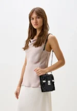 Geanta neagra, piele lacuita