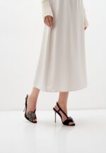 Sandale negre, piele intoarsa, accesoriu floare si pietre c-209