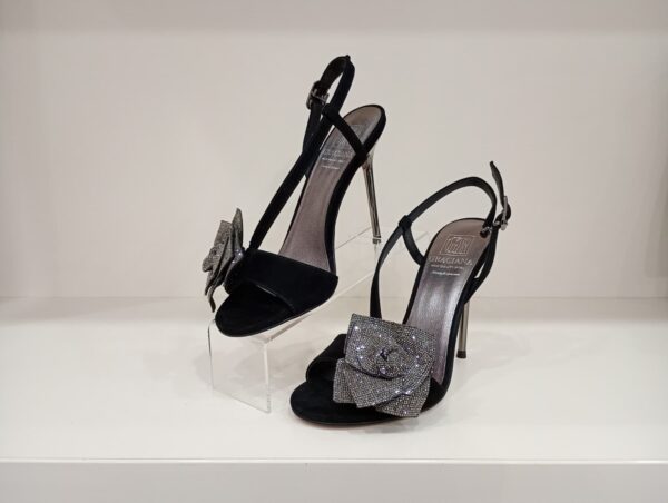 Sandale negre, piele intoarsa, accesoriu floare si pietre c-209 - imagine 4