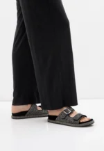 Saboti dama, piele intoarsa accesorizata cu pietre