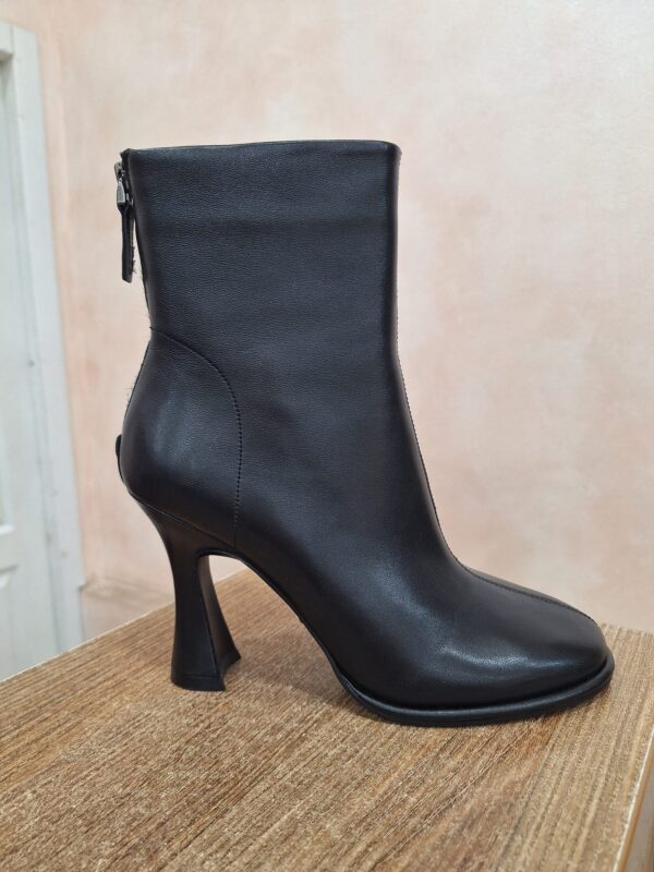 Botine negre din piele naturala, toc clepsidra - imagine 8