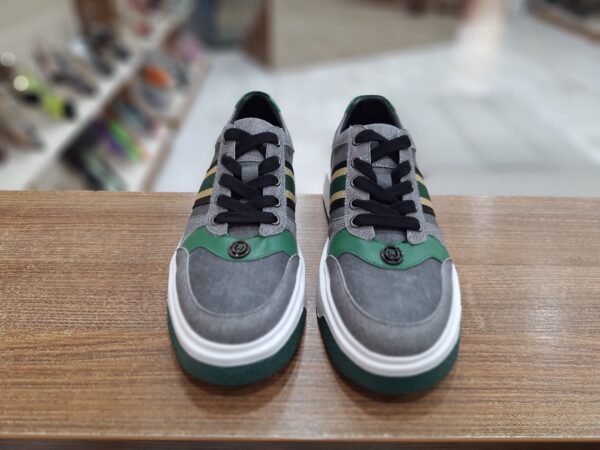 Pantofi sport gri cu talpa alba si detalii verzi c-474 - imagine 2